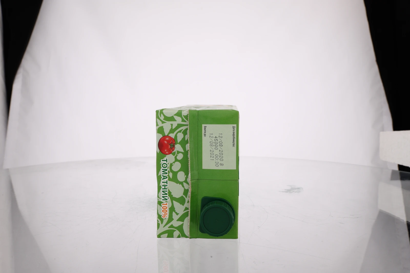 Сік Наш сік відновлений стерилізований Томатний з сіллю 1.93л Фото №:3